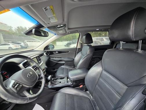 2019 Kia Sorento SX