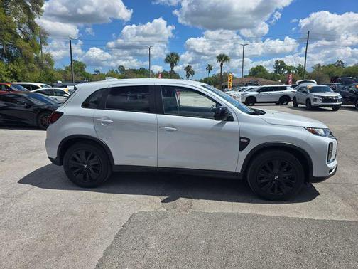 2024 Mitsubishi Outlander Sport 2.0 LE