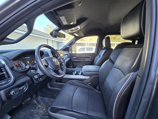 2024 RAM 2500 Laramie Crew Cab 4x4 6'4' Box