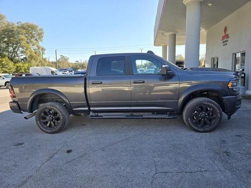 2024 RAM 2500 Laramie Crew Cab 4x4 6'4' Box