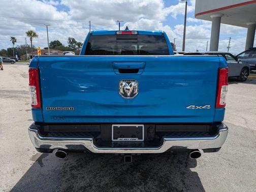Hydro Blue Pearlcoat 2022 RAM 1500 Big Horn/Lone Star