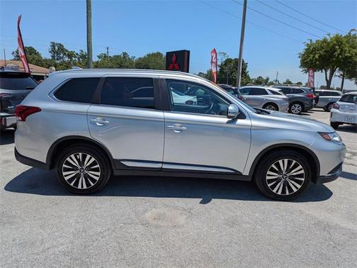 2020 Mitsubishi Outlander SEL