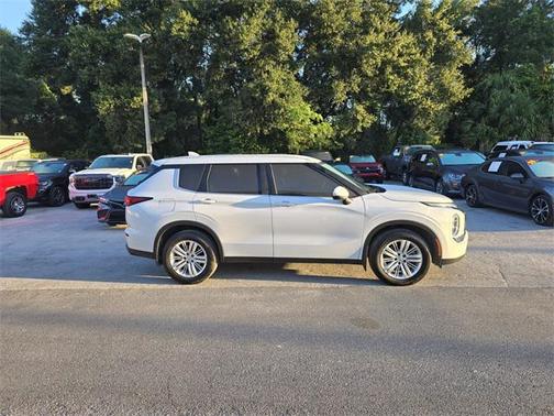 2023 Mitsubishi Outlander ES 2.5 2WD
