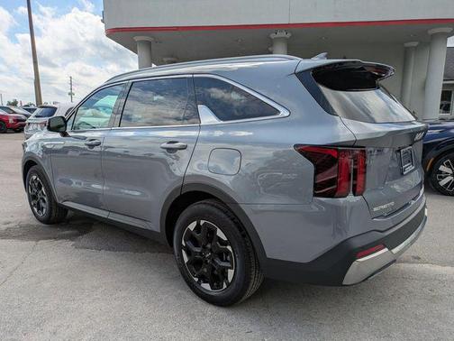 2024 Kia Sorento S