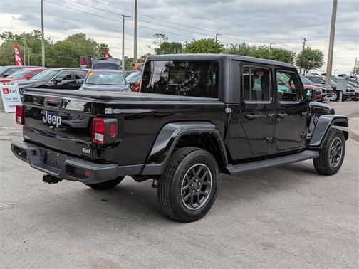 2022 Jeep Gladiator Overland