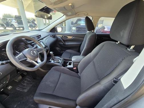 2022 Nissan Rogue Sport S