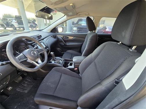 2022 Nissan Rogue Sport S