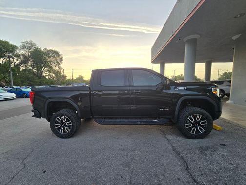 Onyx Black 2021 GMC Sierra 1500 AT4