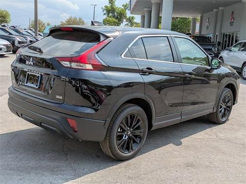 2025 Mitsubishi Eclipse Cross LE