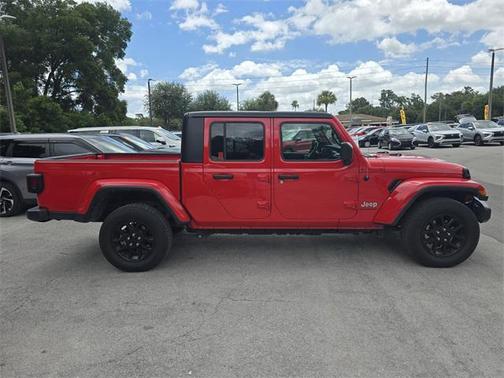 2023 Jeep Gladiator Overland