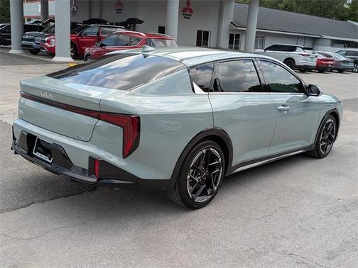 2025 Kia K4 GT-Line