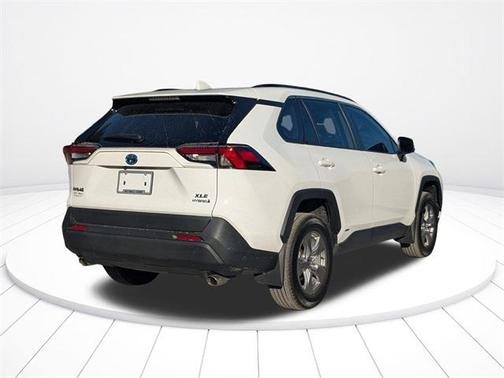 2024 Toyota RAV4 Hybrid XLE