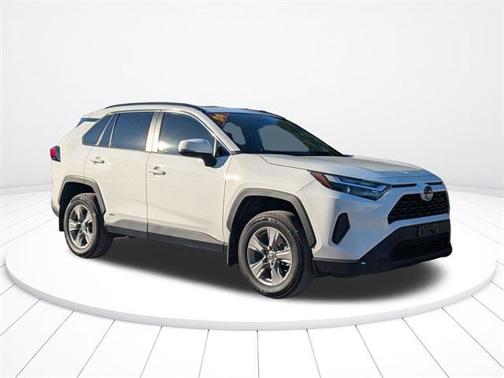 2024 Toyota RAV4 Hybrid XLE