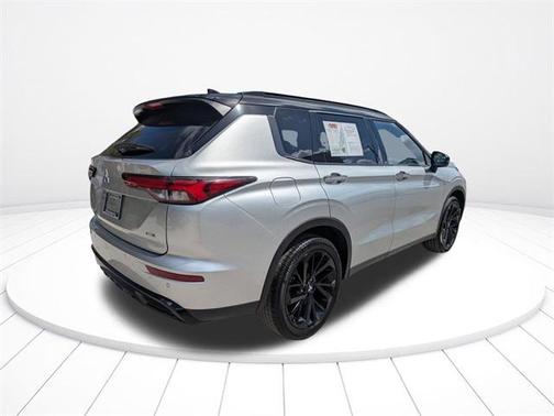 2024 Mitsubishi Outlander SEL Black Edition 2WD