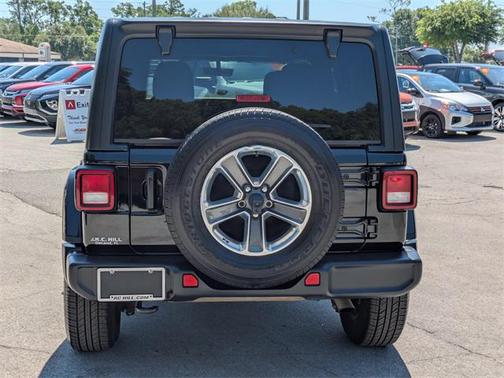 2023 Jeep Wrangler 4-Door Sahara 4x4