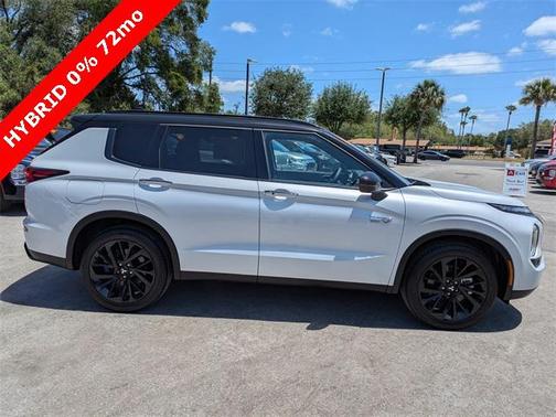 2025 Mitsubishi Outlander PHEV SEL