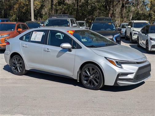 2025 Toyota Corolla SE