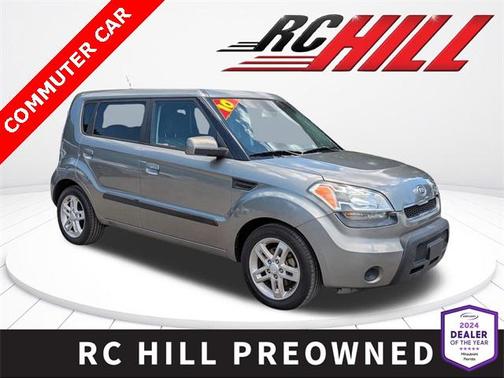 2010 Kia Soul +