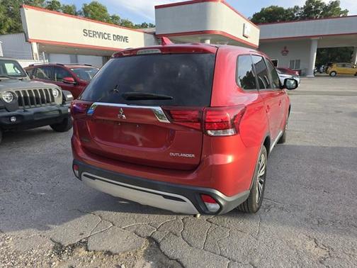 2019 Mitsubishi Outlander ES