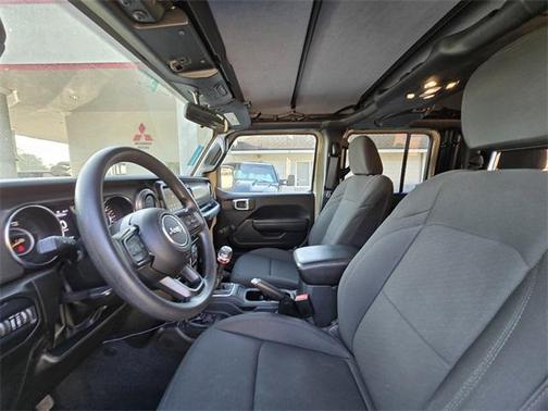 2022 Jeep Gladiator Sport