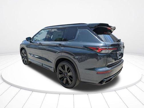 Graphite Grey With Black Roof 2026 Mitsubishi Outlander Black Edition