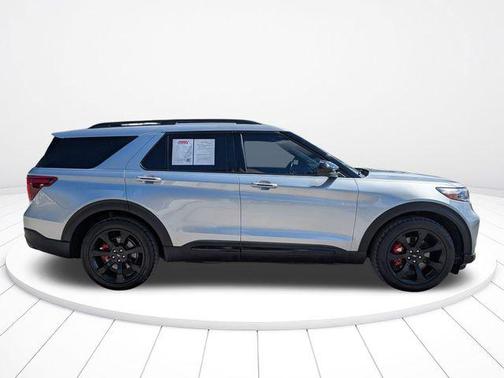 Iconic Silver Metallic 2022 Ford Explorer ST