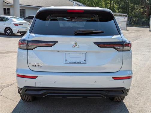 2025 Mitsubishi Outlander ES 2.5 2WD