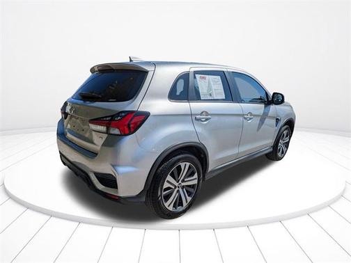 2022 Mitsubishi Outlander Sport SE