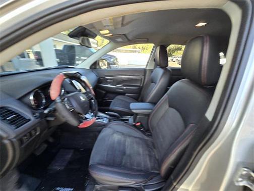 2022 Mitsubishi Outlander Sport SE