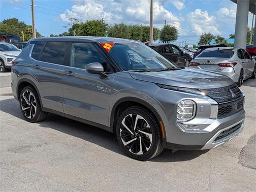 2023 Mitsubishi Outlander PHEV SE S-AWC