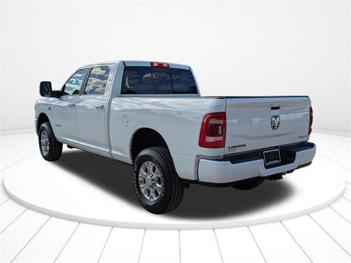 2024 RAM 2500 Laramie Crew Cab 4x4 6'4' Box