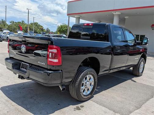 2024 RAM 2500 Laramie Crew Cab 4x4 6'4' Box