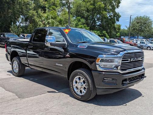 2024 RAM 2500 Laramie Crew Cab 4x4 6'4' Box