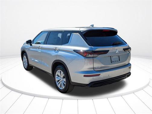 2025 Mitsubishi Outlander ES 2.5 2WD