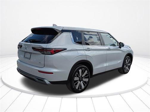 2025 Mitsubishi Outlander SE 2.5 2WD