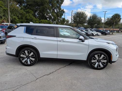 2025 Mitsubishi Outlander SE 2.5 2WD