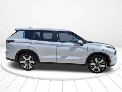 2025 Mitsubishi Outlander SE 2.5 2WD