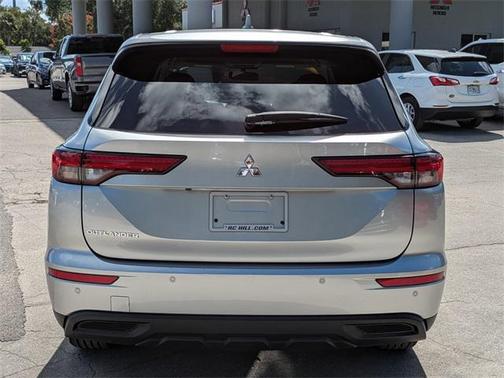 2023 Mitsubishi Outlander ES 2.5 2WD