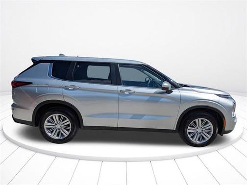 2023 Mitsubishi Outlander ES 2.5 2WD