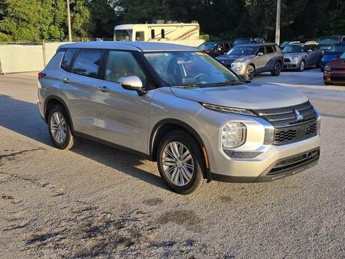 2023 Mitsubishi Outlander ES 2.5 2WD