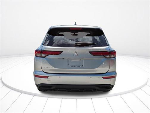 2023 Mitsubishi Outlander ES 2.5 2WD