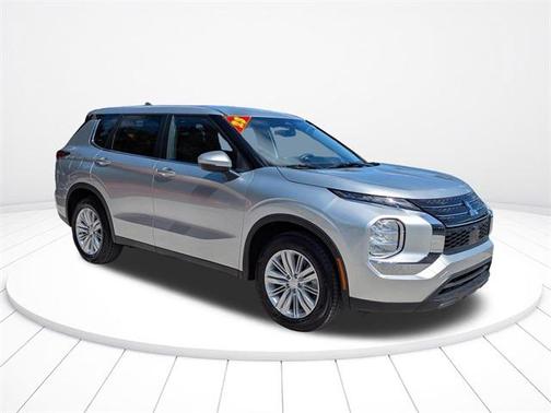 2023 Mitsubishi Outlander ES 2.5 2WD