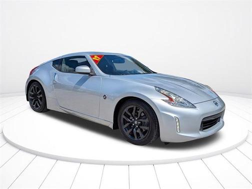2017 Nissan 370Z Touring