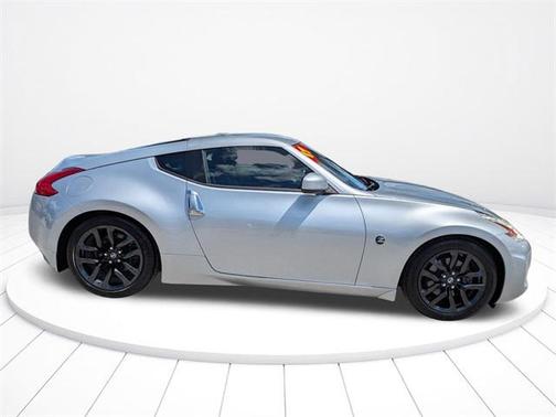 2017 Nissan 370Z Touring