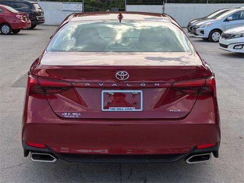 2022 Toyota Avalon XLE