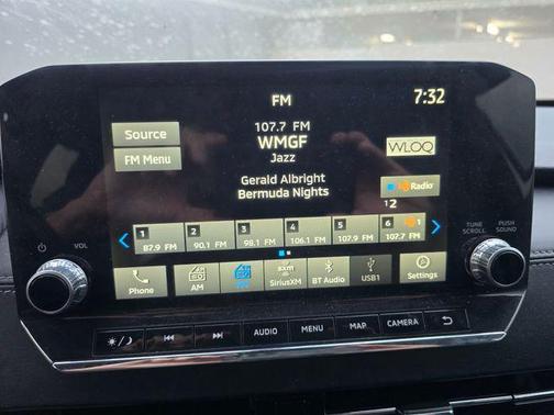 Alloy Silver Metallic 2022 Mitsubishi Outlander SE