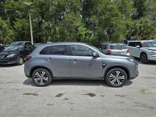 Mercury Gray Metallic 2025 Mitsubishi Outlander Sport 2.0 ES