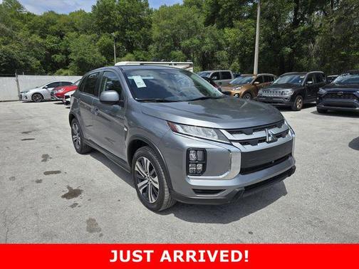 Mercury Gray Metallic 2025 Mitsubishi Outlander Sport 2.0 ES