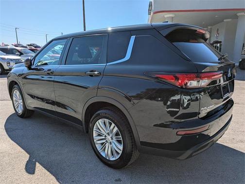 2023 Mitsubishi Outlander ES 2.5 2WD