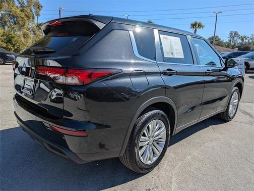 2023 Mitsubishi Outlander ES 2.5 2WD